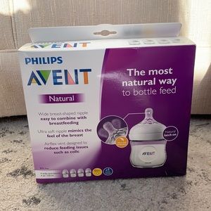 Philips scent natural bottles (4) 4 ounce wide neck bottles.